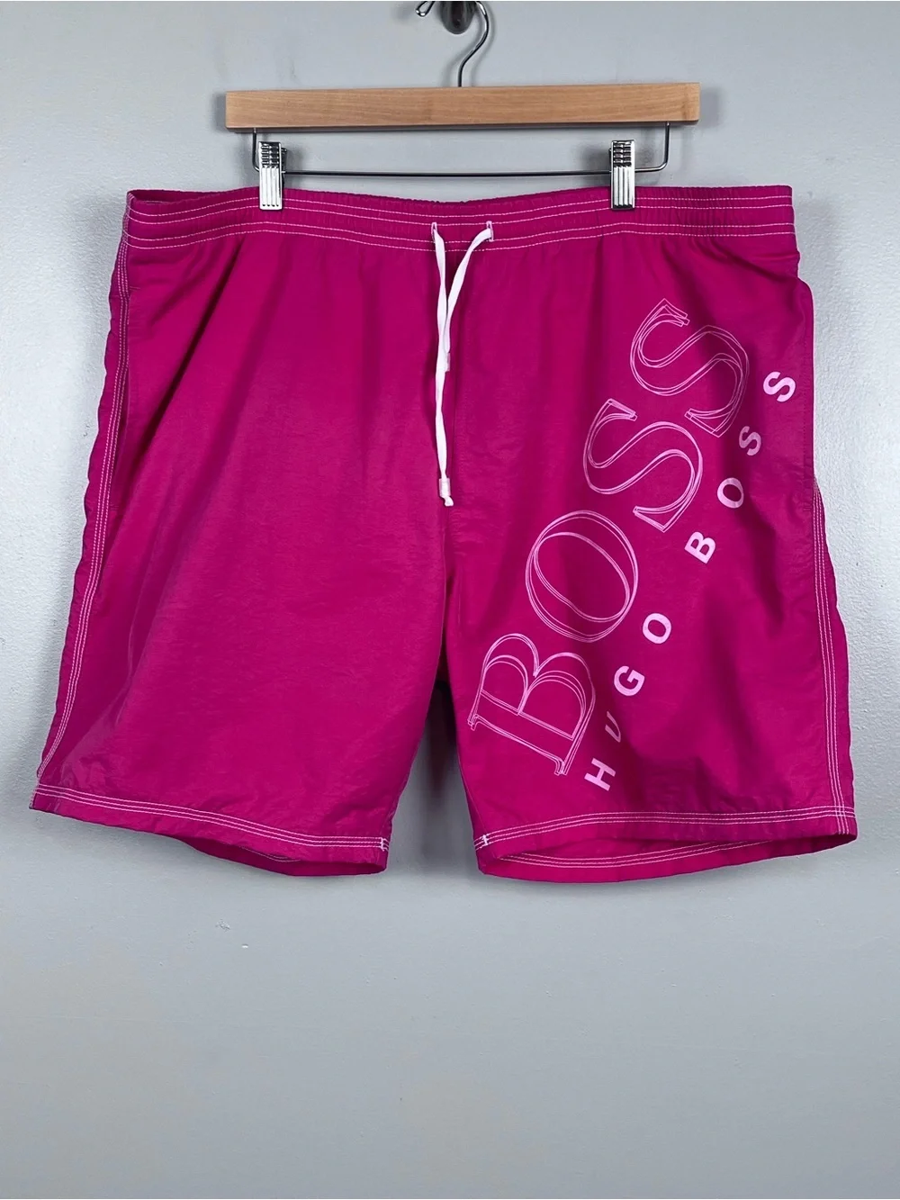 Hugo Boss Men's Elastic Waist Mesh LIned Pink Swim Trunks Size XL; Beach, Swim